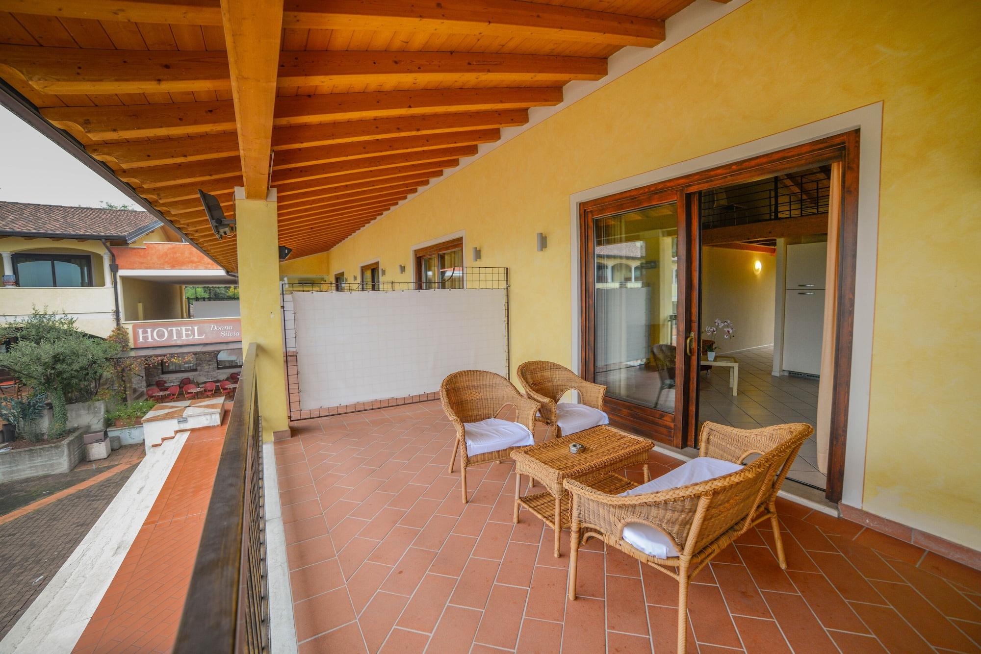 Ahg Donna Silvia Wellness Hotel Manerba del Garda Bagian luar foto