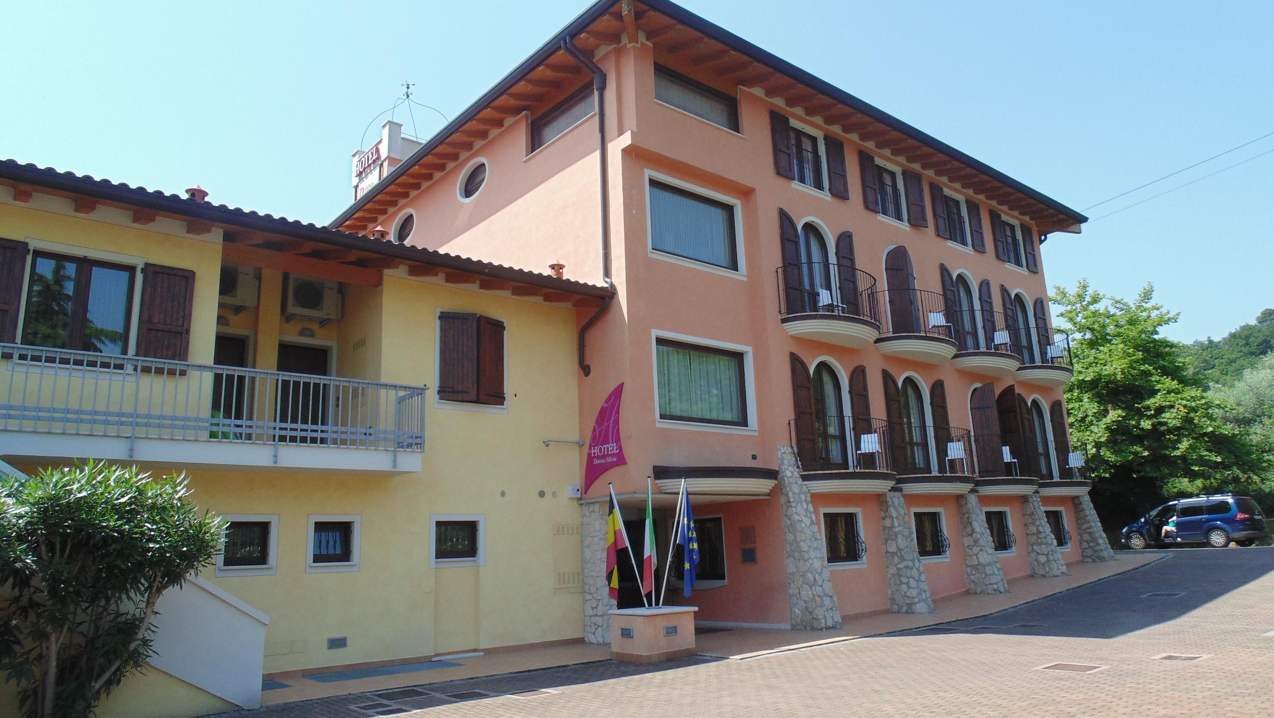 Ahg Donna Silvia Wellness Hotel Manerba del Garda Bagian luar foto