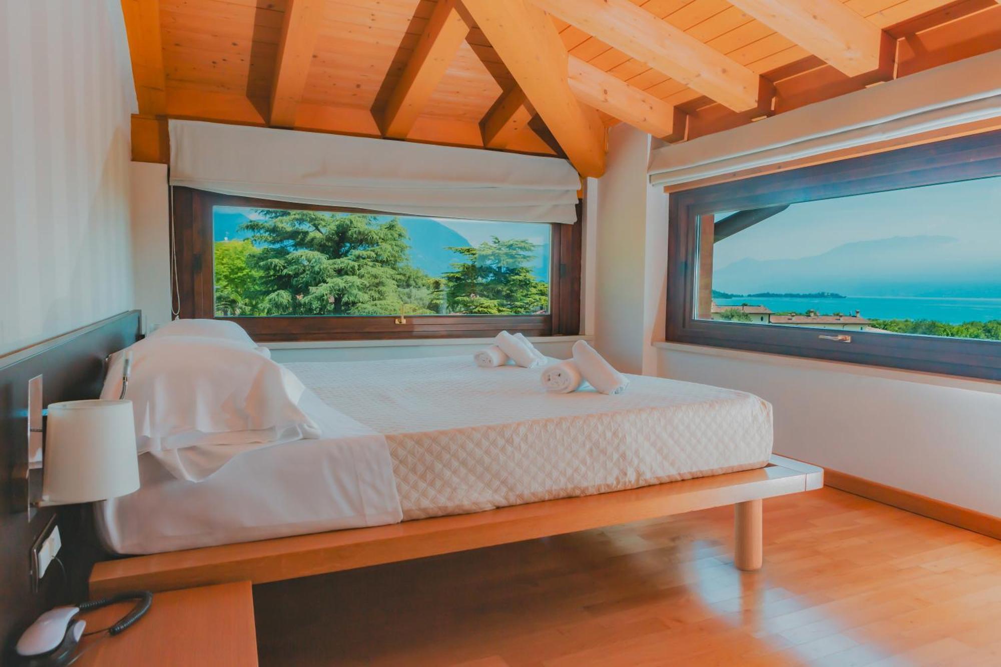 Ahg Donna Silvia Wellness Hotel Manerba del Garda Bagian luar foto