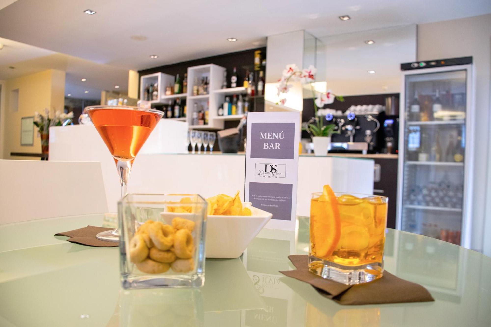 Ahg Donna Silvia Wellness Hotel Manerba del Garda Bagian luar foto